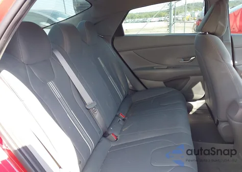 2023 Hyundai Elantra Sel z USA, uszkodzony, nr VIN 5NPLS4AG7PH111779